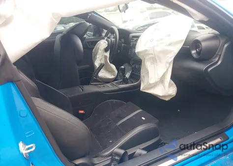 2022 Toyota Gr 86 Premium z USA, uszkodzony, nr VIN JF1ZNBE11N9754877